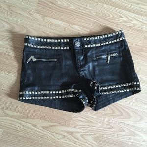 Leather short